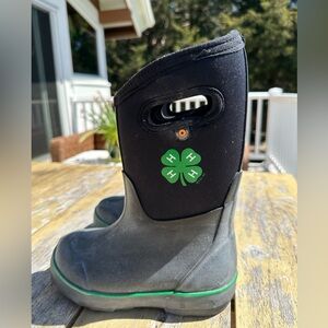 BOGS kids Classic 4H / kids size 12 heavy duty sole